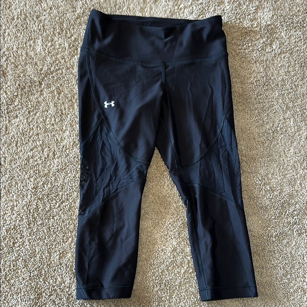 Under Armour Compression Black Capri Leggings with mesh